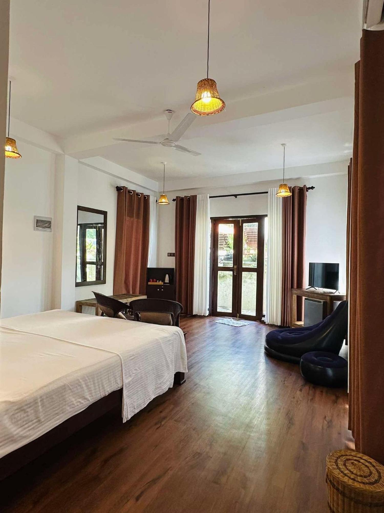 Finch Tangalle Exterior foto